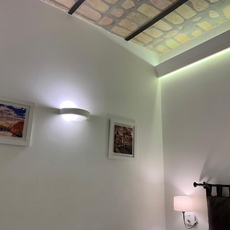 Luxury Rooms Near Colosseum Roma Phòng bức ảnh