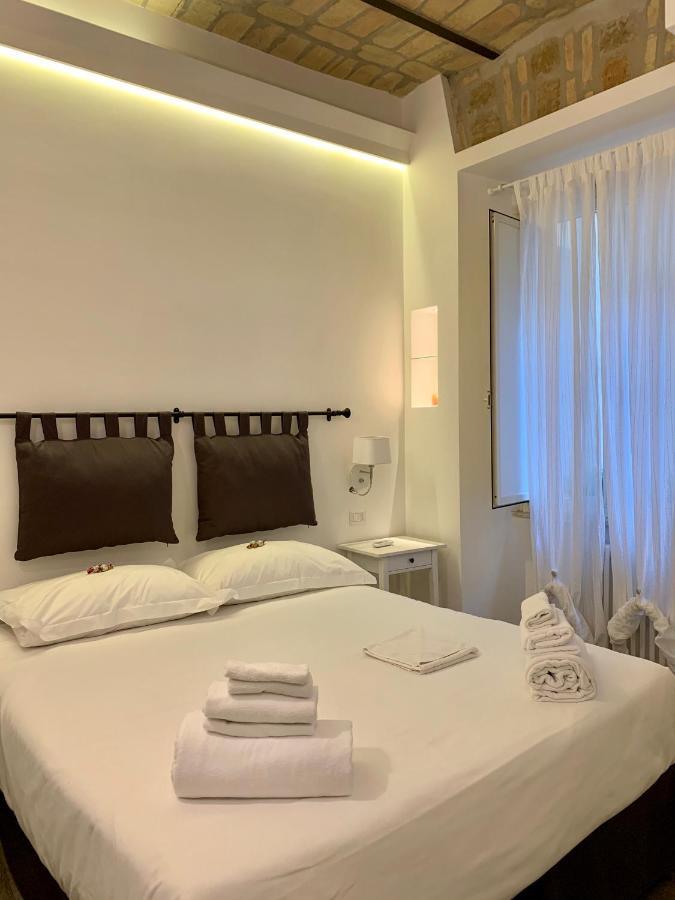 Luxury Rooms Near Colosseum Roma Ngoại thất bức ảnh
